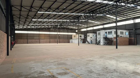 6 Saligna St, Hughes